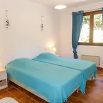 בית נופש Le Romarin By Interhome