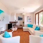 בית נופש Le Romarin By Interhome