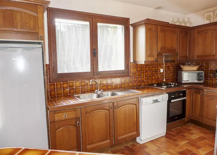 Le Romarin By Interhome بيت للعطل لي إيسامبر