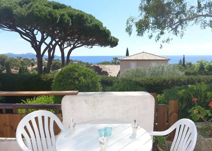 بيت للعطل Le Romarin By Interhome